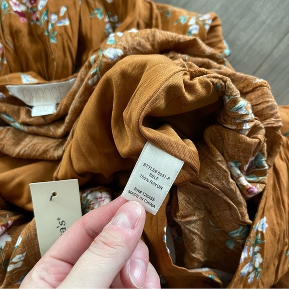 New Francesca's Amber Floral Button Down Wide Leg Tie Waist Jumpsuit - Picture 6 of 6